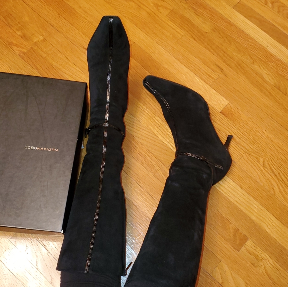BCBG MAXAZRIA suede boots - Picture 5 of 13